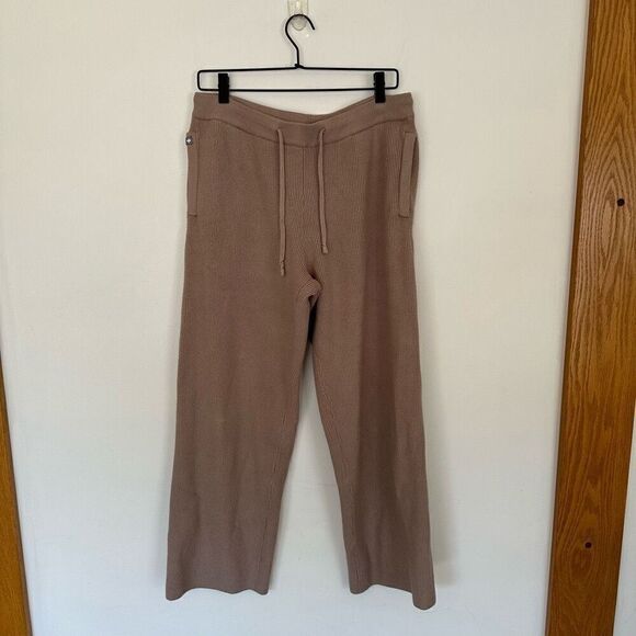 Figs Women’s Ribbed Knit Loungewear Pant in Latte Oatmeal Neutral Tan - Picture 2 of 10
